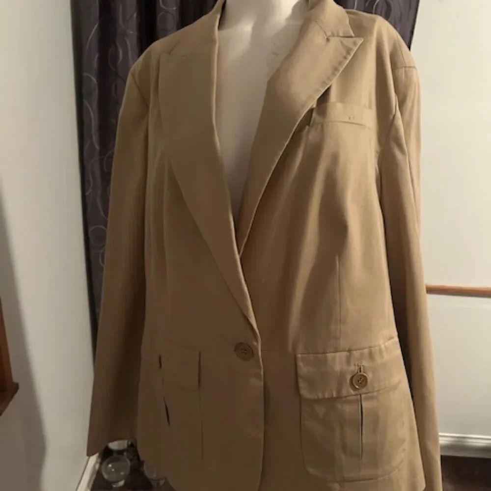 Talbots Woman Tan 3 pocket 1 button blazer, size 18W
